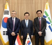 김동연, 네덜란드 ASM 대표 만나 반도체 분야 협력 논의