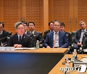 '갑질 논란' 정재호 주중 한국 대사, 월례 브리핑 돌연 취소