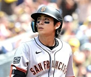 이정후, 첫 안타·타점으로 화려한 MLB 데뷔…김하성도 안타 신고