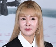 이상아, 데뷔 40주년 기념작서 탈색 파격 변신 "찐 배우놀이"  [Oh!쎈 이슈]