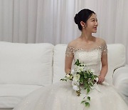 '6월 결혼' 11기 옥순, 웨딩화보 공개…모솔 탈출하더니 '여신 비주얼'