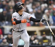 이정후, MLB 데뷔 홈런으로 펫코파크 열광의 중심에 서다! 아버지의 꿈을 이어가는 화려한 시작