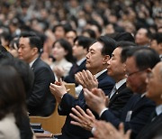 윤 대통령, 한국교회 부활절 연합예배 참석