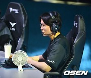 ‘울려퍼진 실버 스크랩스’…DK, ‘킹겐’ 대활약 속에 PO 2-2 재원점 [LCK]