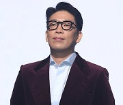 '코인상장 뒷돈' 증인 MC몽 '영상 신문'받는다