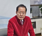 홍준표, “감히 대통령 탈당 요구? 탄핵 때 난파선 쥐새끼들 생각나”