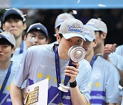 [mhn포토] 정지석 '챔피언결정전 MVP'