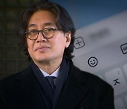 [단독] 복권 안 되자 "변호사에 반성문 받아라"…그룹 대표에 '사적 지시'