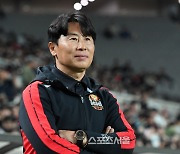 [포토]김천 상대 승리 노리는 FC서울 김기동 감독