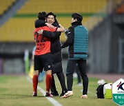 ‘이상헌 4~5호골 득점선두’ 강원, 대구 3-0 완파 ‘첫 승 달성’…전북 1~2부 통틀어 ‘유일 무승’, 최하위 굴욕 [K리그1]