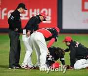 [MD포토] 이우성과 충돌 후 쓰러린 김선빈