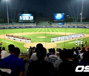 CPBL 경기 앞두고 대만 지진 희생자 추모 [사진]