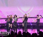 [TD포토] 유니스 '사랑스런 무대'