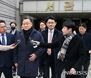 '민주노총 와해 의혹' SPC 허영인 5시간 구속심사(종합)