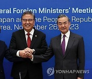 日 교도통신 “한국, 한중일 정상회의 5월 개최 조율 중”