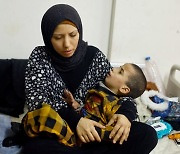 “굶주림에 시달리는 가자지구… 어린이들 평생 건강 문제 겪을 것”