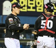 [MD포토] KT 이상동 '아쉬운 동점 허용'