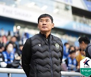 '골대 불운' 조성환 감독 "홈에서 패배 죄송, 다양한 루트로 득점하겠다"