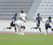 서울 이랜드, 김포FC와 1-1 무…안양은 안산 꺾고 선두 등극 [K리그2 종합]