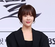 '황정음 상간녀 오해' 피해자 "얼굴 공개돼 너무 고통"