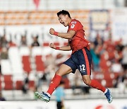 '정치인 멀티골' 김천, 광주 잡고 1위 등극…제주, 1-0으로 2연승