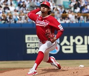 세상에 이런 일이… SSG 더거 KBO 역대 세 번째 14실점 불명예, 삼성 패트릭 이후 처음