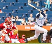 주말 KBO 대격돌, 'NC와 키움의 질주'...감독들의 역사적 승리"