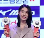 기량 자신감·팀 책임감·팬 보은… 김연경이 은퇴를 미룬 이유