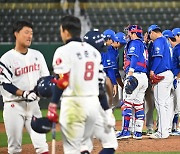 롯데전 8-1 승리 기쁨 나누는 삼성 선수들 [사진]