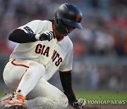 '발사 각도' 높인 이정후, MLB 첫 2루타 포함 멀티 히트