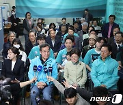 '2위' 이낙연 "출구조사는 출구조사 일 뿐"