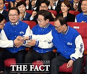 [출구조사] 광주 최종 투표율 68.20%…전 지역구 민주당 후보 압승 예상(종합)