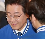 '대장동 변호인' 출구조사 앞섰다…비명 제친 친명 15명 안정권