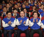 수도권 격전지 ‘반도체벨트’도 민주당 압승 예측[지상파3사 출구조사]