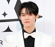 TXT 연준 ‘쌍따봉을 부르는 매력’[포토엔HD]