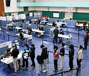 22대 총선 잠정투표율 67.0%…32년만에 최고치