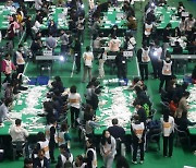 총선 잠정투표율 67.0%, 32년 만에 최고치…여야 ‘심판론’ 작용