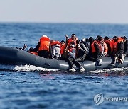 르완다항공, '망명 신청자 수송' 영국 요청 거절