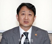 안덕근 산업장관 “대중 반도체장비 수출통제, 큰 방향서 동맹과 공조”