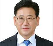 낙동강 벨트 김해을, 민주당 김정호 승리 … 3선 중진 되다