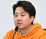 [포토]선대위 해단식 발언하는 이준석 대표