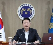 [속보] 尹대통령 "총선에서의 국민 뜻 겸허히 받들어 국정 쇄신"