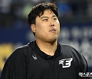 류현진 '4216일만에 KBO 선발승'[포토]