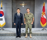 신원식, 이임 美인태사령관 접견…"한미동맹 계속 성원해달라"