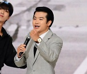 [TEN포토]조명섭 '브라보 친구'