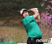 뒷심 발휘한 김찬우, KPGA 투어 DB손보 오픈 2R 공동 선두 도약