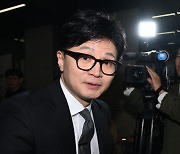 정청래 "한동훈, 정치권 복귀 못하면 결국 소모품으로 쓰인 꼴"