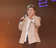 김호중 ‘명품 미소’