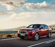 날렵한데 커졌다…강렬한 실루엣, 풀체인지 'BMW X2' 타보니 [주말車담]