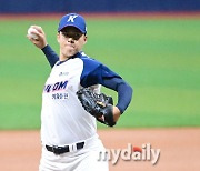 [MD포토] 김선기 '다부진 표정으로 6이닝 1실점'